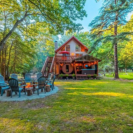 Poconos Ski Retreat With Sauna, Hot Tub, And Game Room Lake Harmony Esterno foto