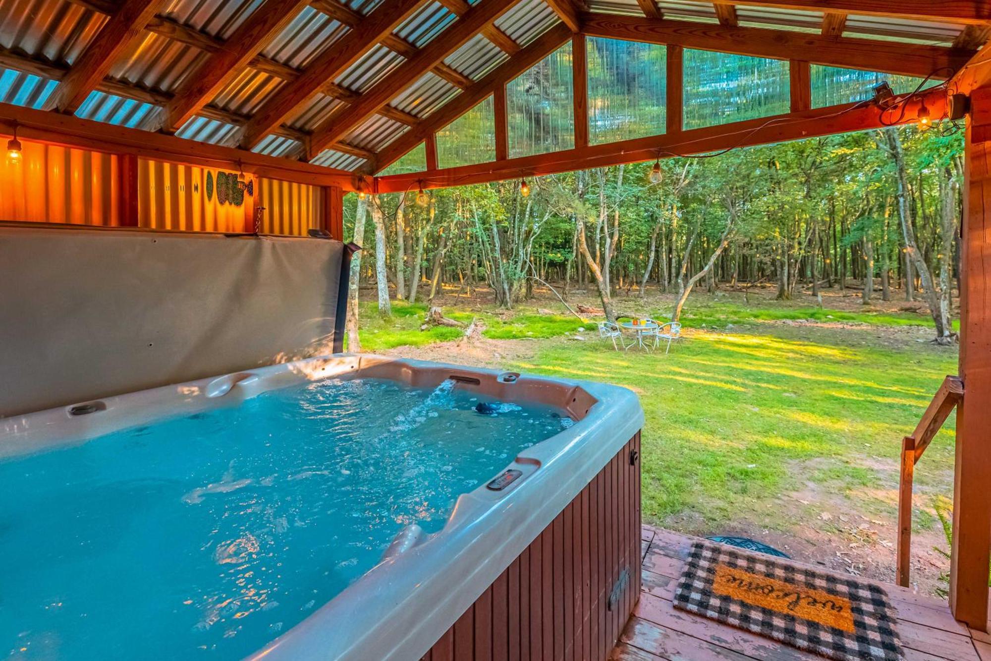 Poconos Ski Retreat With Sauna, Hot Tub, And Game Room Lake Harmony Esterno foto